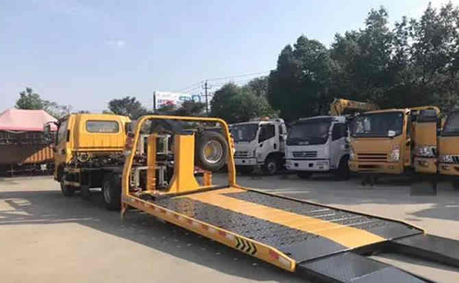 察隅汽车中途维修案例